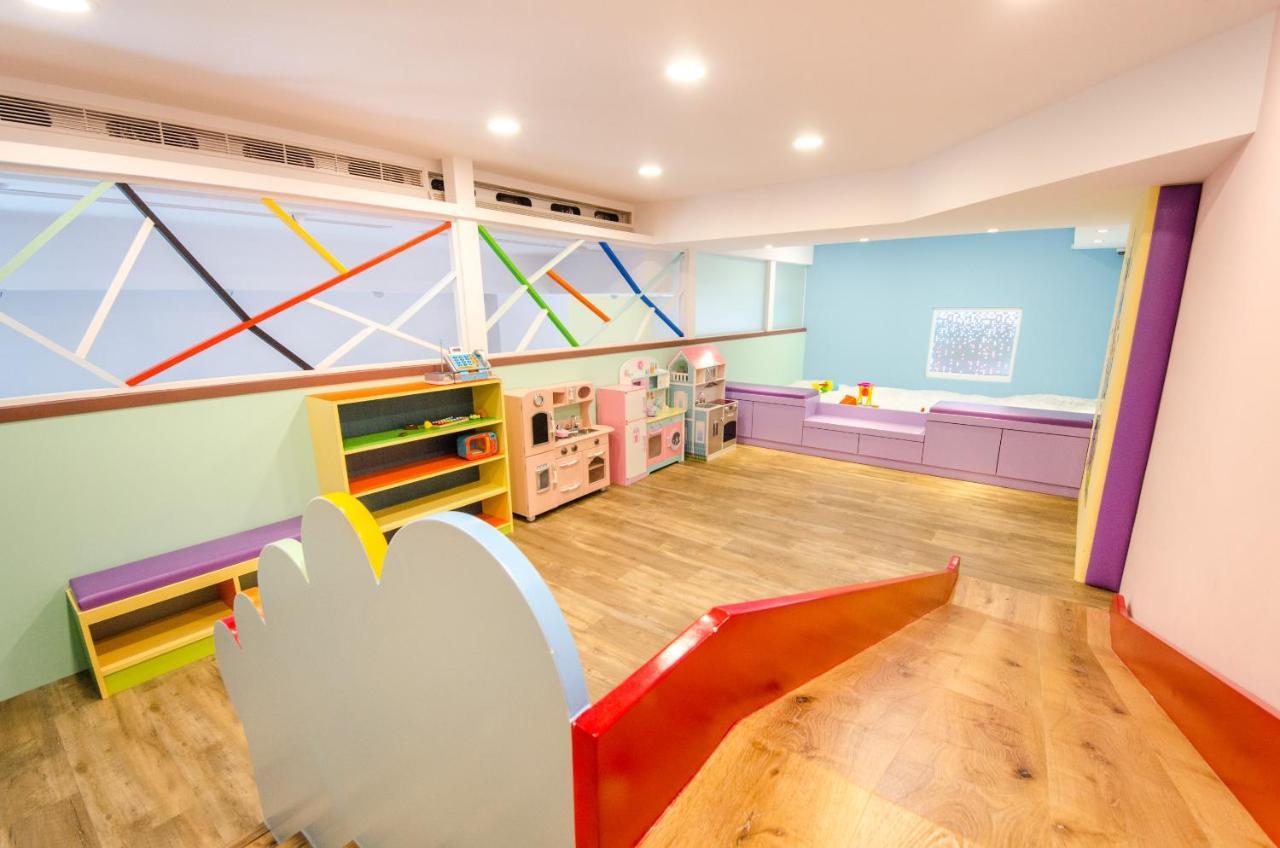 安尼赫時尚旅店 Anich Fashion Inn I 墾丁大街 I 親子遊戲區 I 停車位 Exterior photo